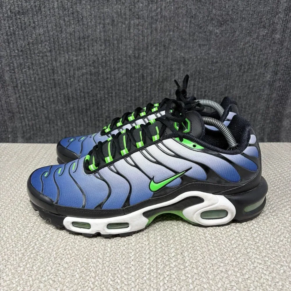 Nike Air Max Plus Black Scream Green White Athletic Shoes Mens 9.5 DX4326-001